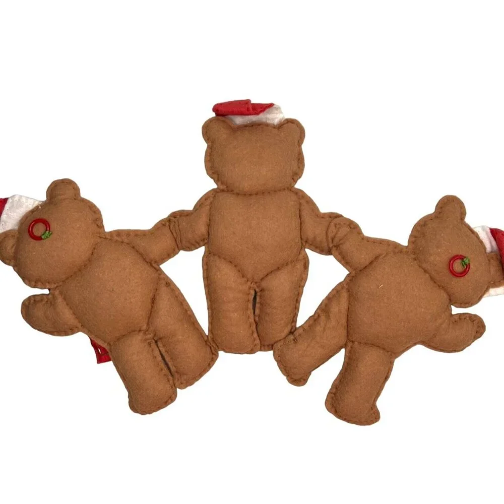 Adorable Felt Teddy Bear Christmas Garland 